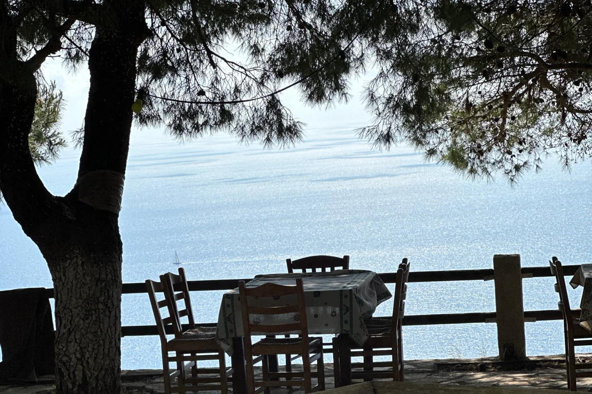 Where to Eat Near Athani: Four Practical Tavernas 1 Shaded sea-view terrace at Taverna Ionio near Athani, Lefkada